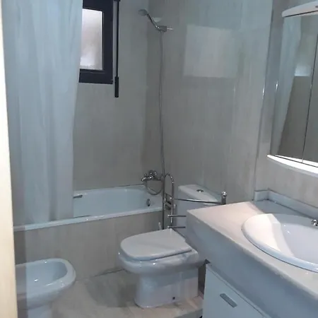 De 6 Personas Con Wifi Y Garaje Incluido * Valladolid
